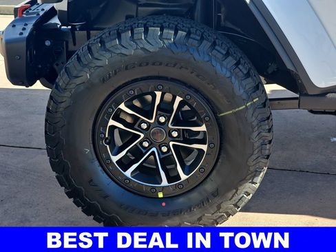 New 2026 Jeep Wrangler Unlimited Rubicon AWD/4WD image 35