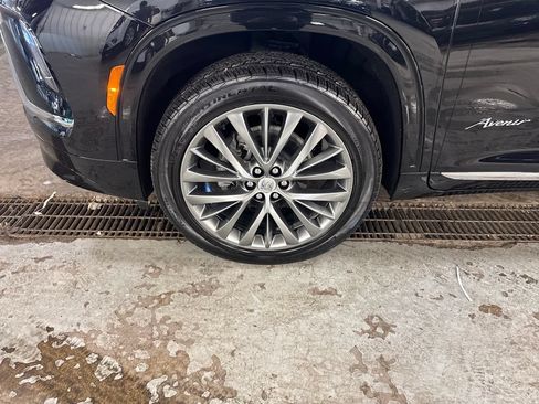 Used 2025 Buick Enclave Avenir w/ Trailering Package, 5000 lbs. AWD/4WD image 11