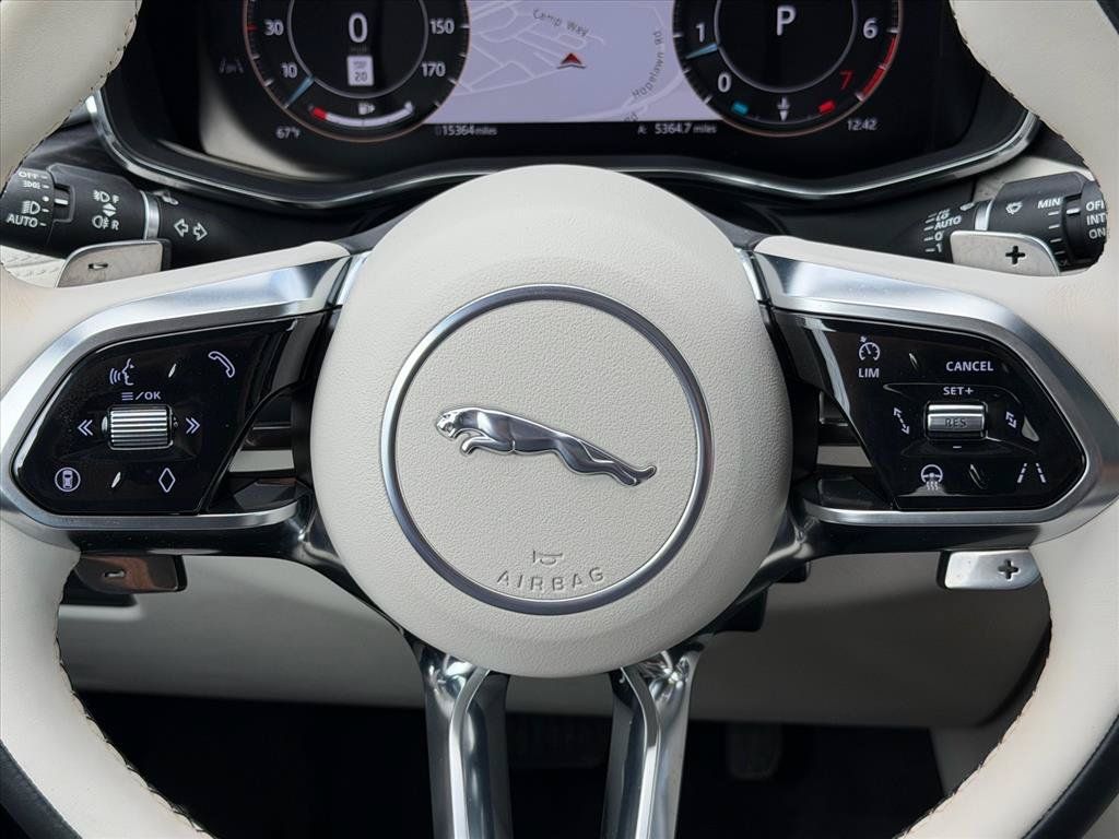 Used 2025 Jaguar F-PACE R-Dynamic S AWD/4WD image 17