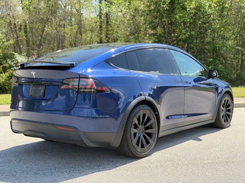 Used 2023 Tesla Model X image 18