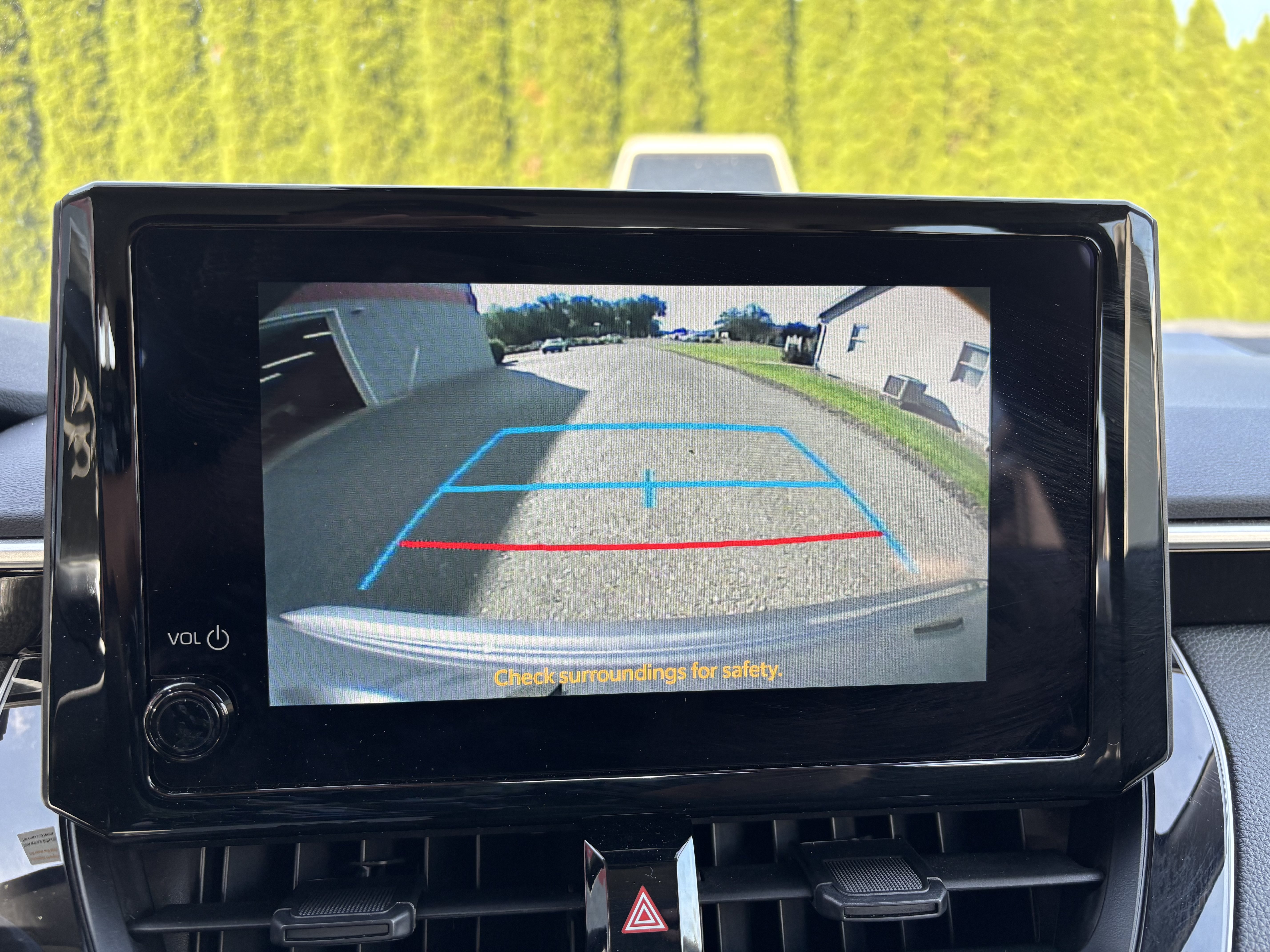 Used 2025 Toyota Corolla LE FWD image 27