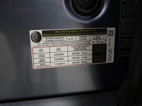 Used 2023 Land Rover Range Rover Velar S AWD/4WD image 38