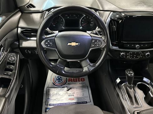 Used 2018 Chevrolet Traverse LT w/ LPO, Floor Liner Package AWD/4WD image 29