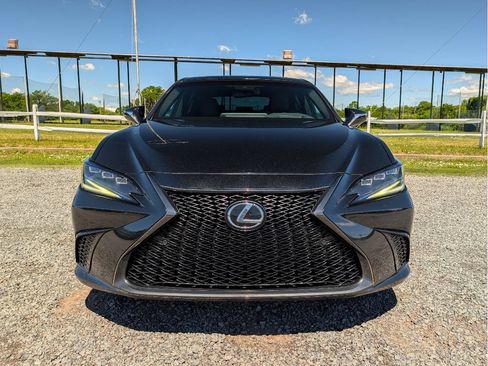 Used 2023 Lexus ES 350 F Sport FWD image 2