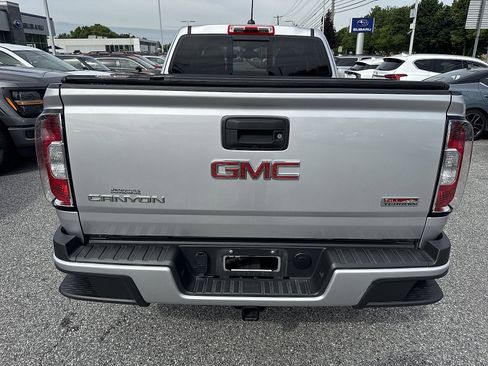 Used 2016 GMC Canyon SLE w/ All Terrain Package AWD/4WD image 4