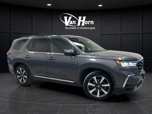 Used 2023 Honda Pilot Elite image 1