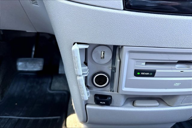 Used 2016 Honda Odyssey SE image 18