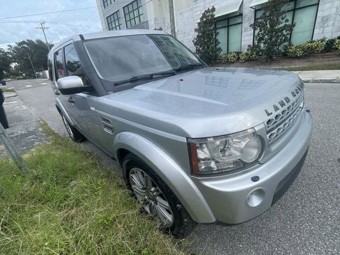 Used 2011 Land Rover LR4 HSE AWD/4WD image 2
