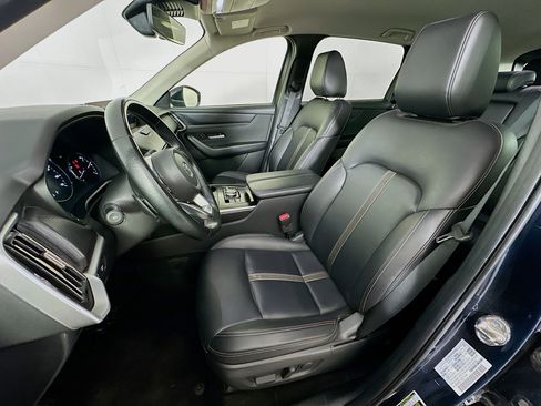 Used 2025 MAZDA CX-90 3.3 Turbo w/ Select Package image 13