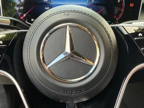 Used 2023 Mercedes-Benz S 580 4MATIC Sedan image 25