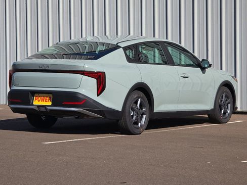 New 2026 Kia K4 LXS image 5