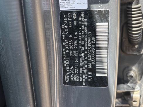 Used 2025 Hyundai Elantra Sport FWD image 26