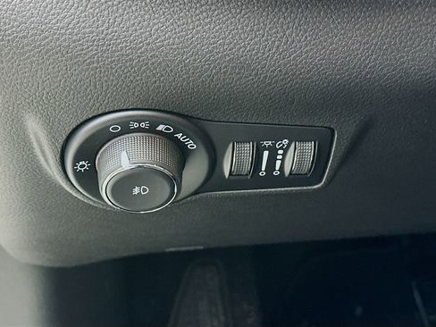 New 2026 Jeep Compass Limited image 14