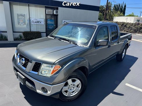 Used 2007 Nissan Frontier SE w/ SE Value Truck Pkg RWD image 2