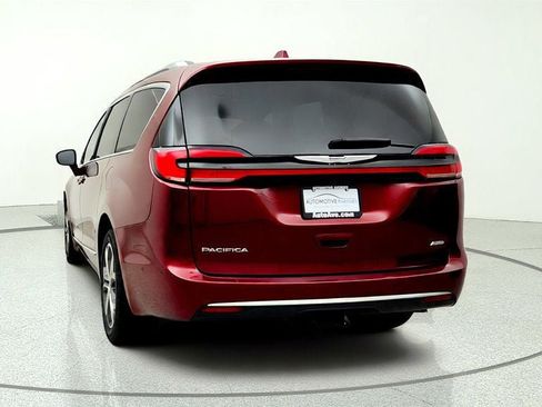 Used 2021 Chrysler Pacifica Pinnacle AWD/4WD image 6