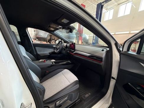 Used 2023 Volkswagen ID.4 Pro RWD image 14