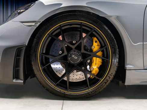 Used 2024 Porsche 718 Cayman GT4 RS w/ Accent Package Logos RWD image 2