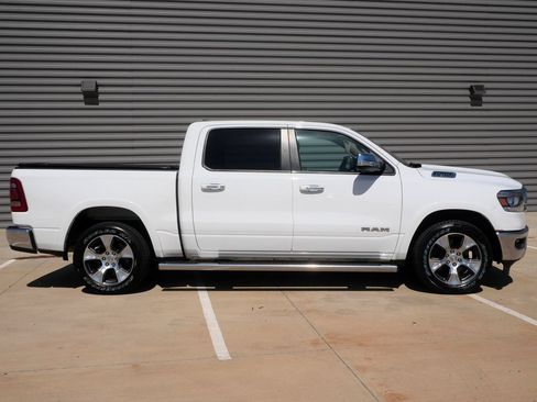 Used 2020 RAM 1500 Laramie AWD/4WD image 2