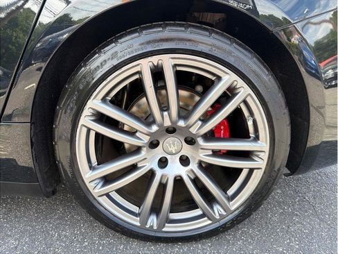 Used 2018 Maserati Ghibli RWD image 21
