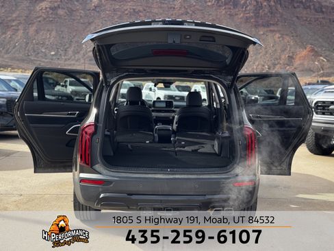 Used 2022 Kia Telluride EX w/ EX Premium Package image 38