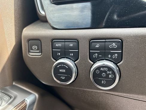 Used 2024 GMC Sierra 3500 SLE w/ SLE Convenience Package AWD/4WD image 21