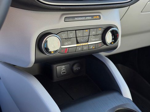 Used 2025 Ford Escape Active w/ Cold Weather Package image 14