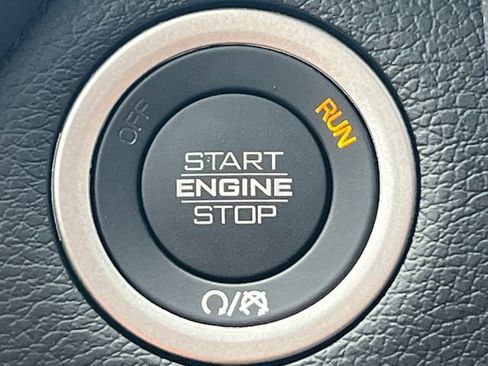 Used 2025 RAM 3500 Big Horn AWD/4WD image 9
