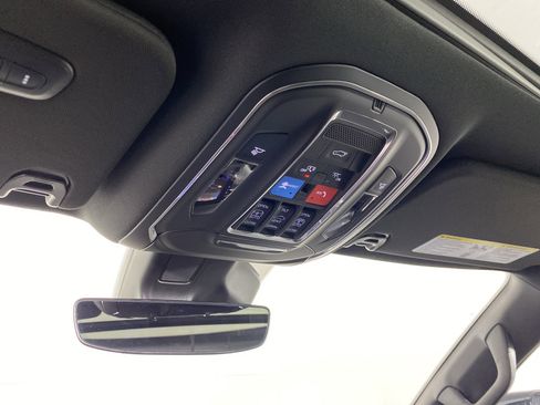 New 2025 Jeep Wagoneer Series II w/ Premium Group I image 25