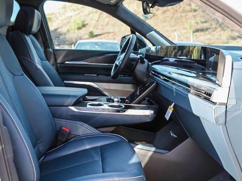 New 2025 Cadillac Escalade IQ Luxury 2 image 19