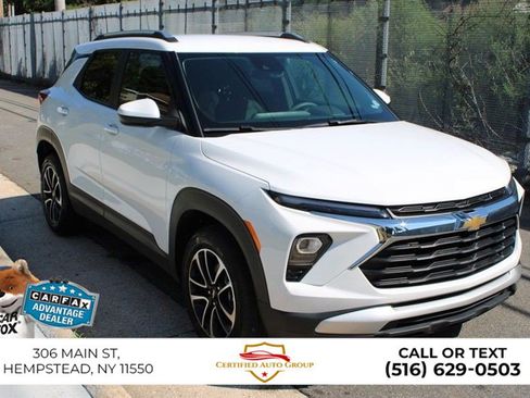 Used 2025 Chevrolet TrailBlazer LT FWD image 4