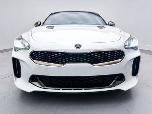 Used 2020 Kia Stinger GT2 image 10