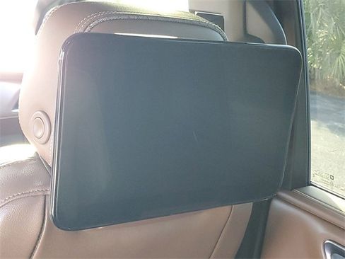 Used 2021 Chevrolet Tahoe High Country image 17