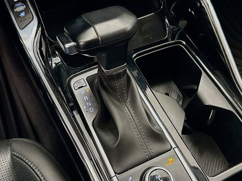 Used 2024 Kia Sorento SX image 25