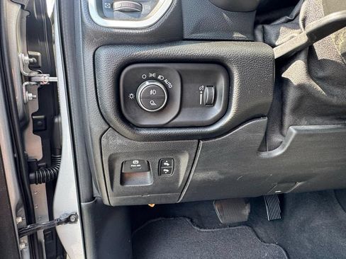 Used 2020 RAM 1500 Big Horn AWD/4WD image 22