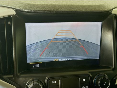 Used 2021 GMC Terrain SLE w/ Driver Convenience Package image 19