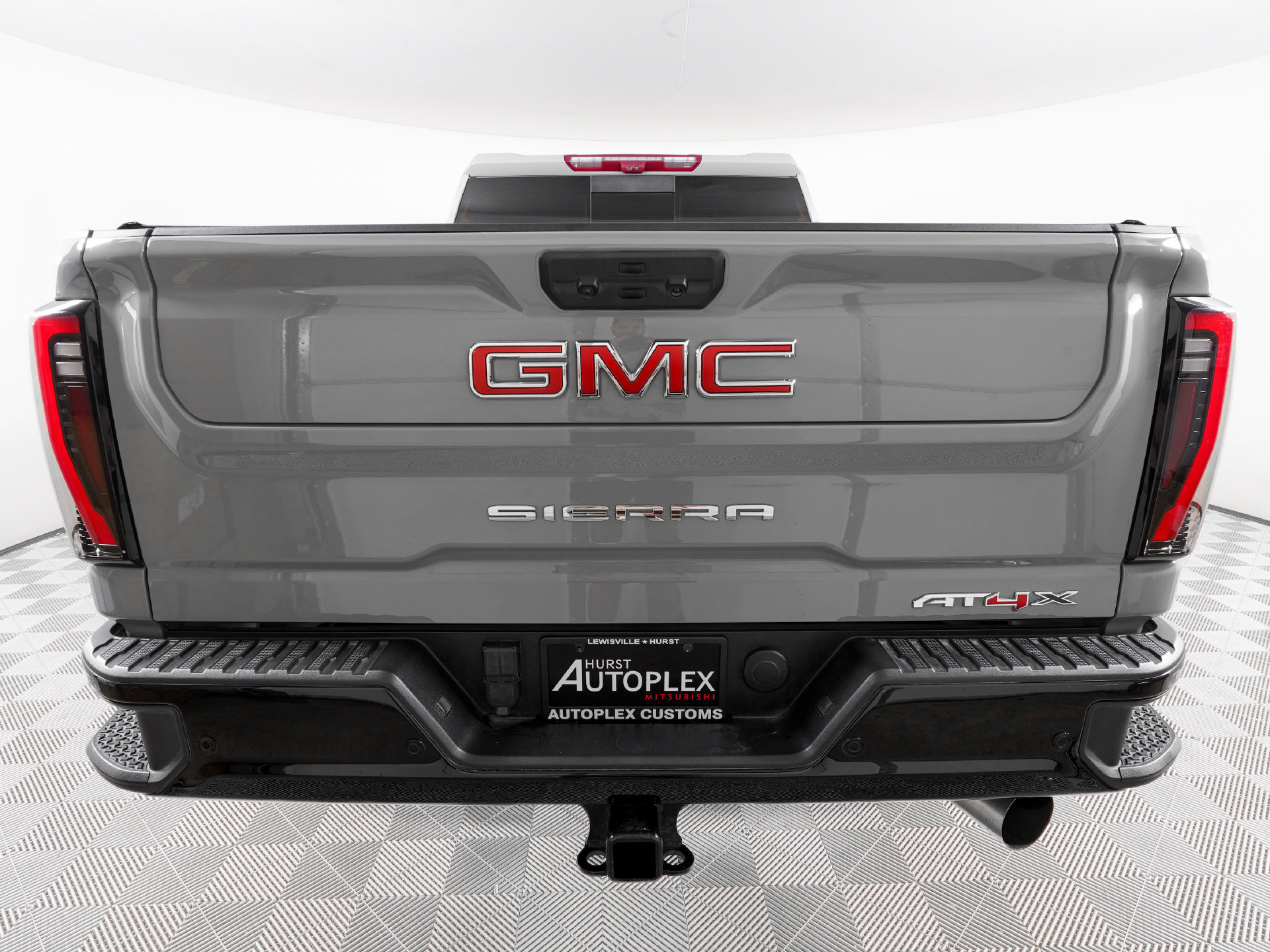 Used 2024 GMC Sierra 2500 AT4X AWD/4WD image 6