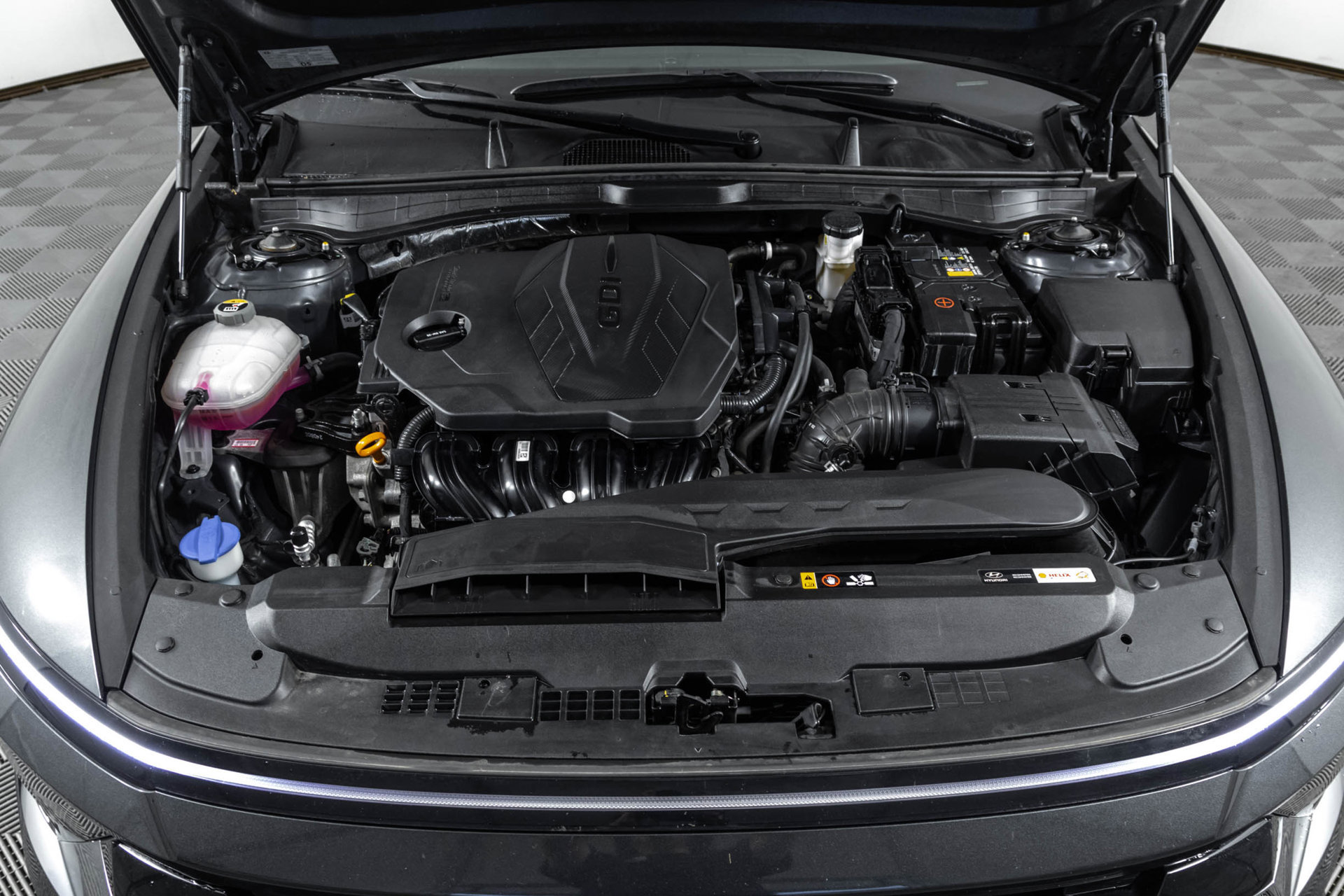 Used 2025 Hyundai Sonata SEL FWD image 45
