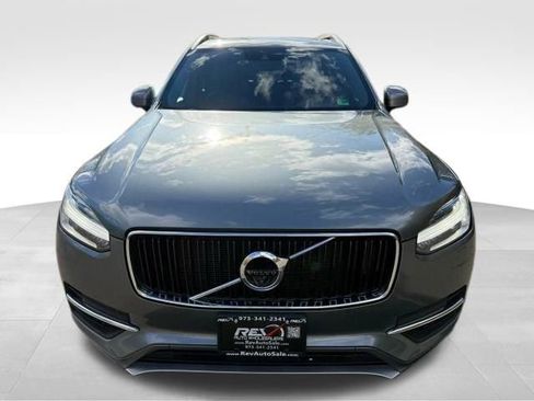 Used 2018 Volvo XC90 T6 Momentum w/ Convenience Package image 10