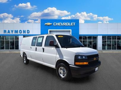 New 2025 Chevrolet Express 3500 Extended w/ Driver Convenience Package
