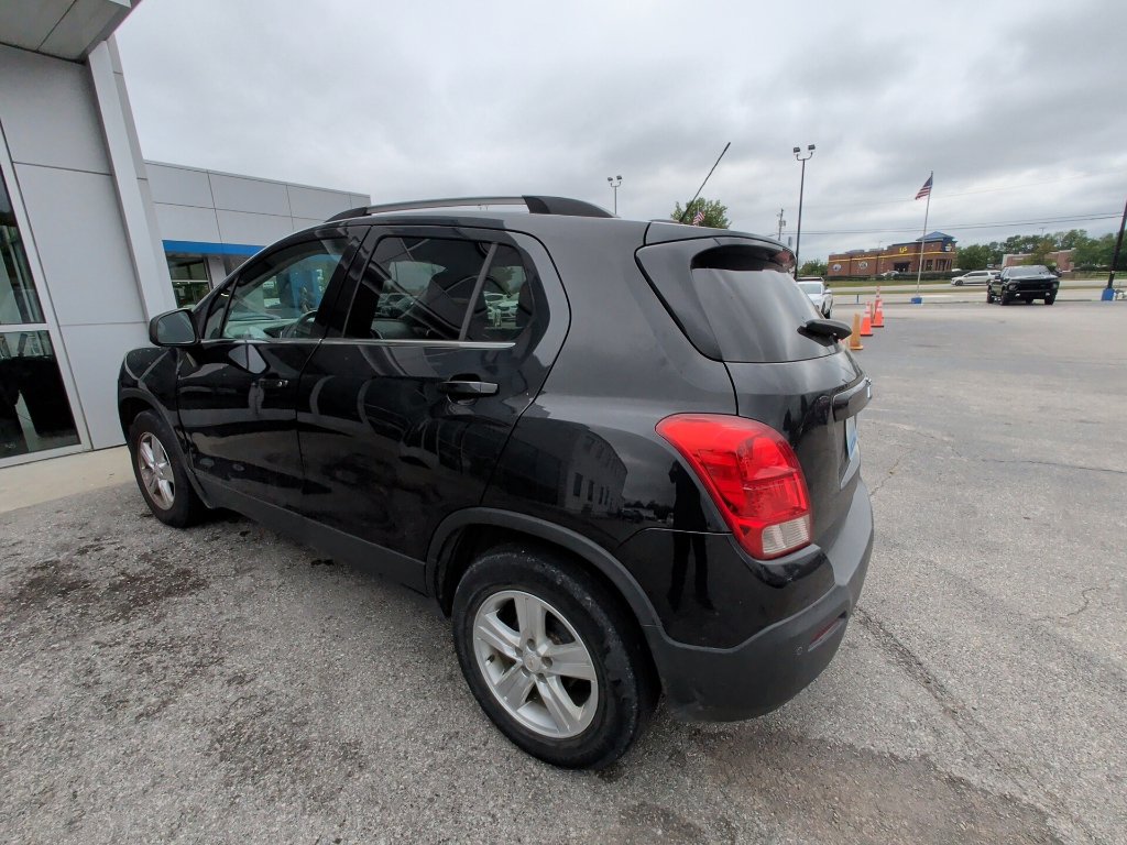 Used 2016 Chevrolet Trax LT w/ LT Convenience Package FWD image 4