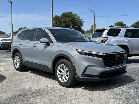 Used 2025 Honda CR-V LX image 2