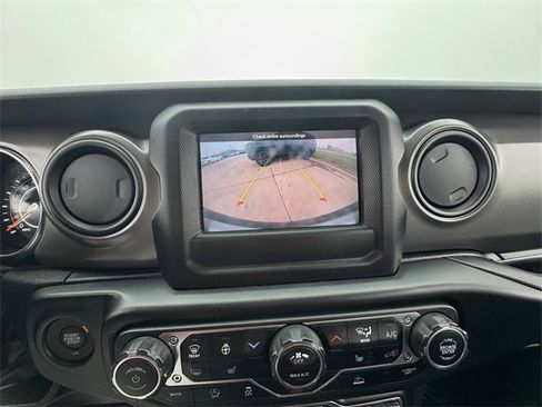 Used 2022 Jeep Wrangler Unlimited Sport image 29