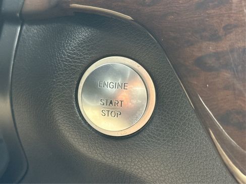 Used 2015 Mercedes-Benz GL 450 4MATIC w/ Parking Assist Package image 27