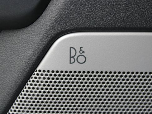 Used 2025 Ford F350 Lariat w/ Black Appearance Package image 73