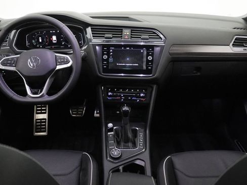 Used 2023 Volkswagen Tiguan SEL R-Line image 17