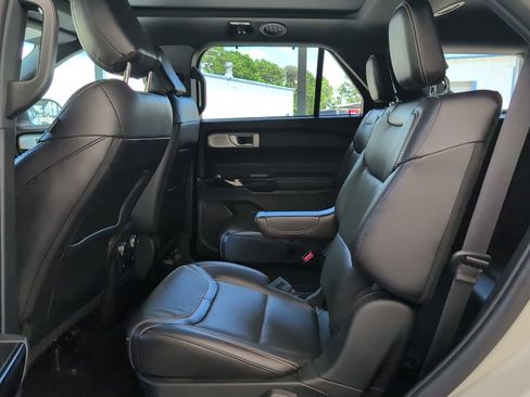 Used 2022 Ford Explorer ST w/ Equipment Group 401A AWD/4WD image 7