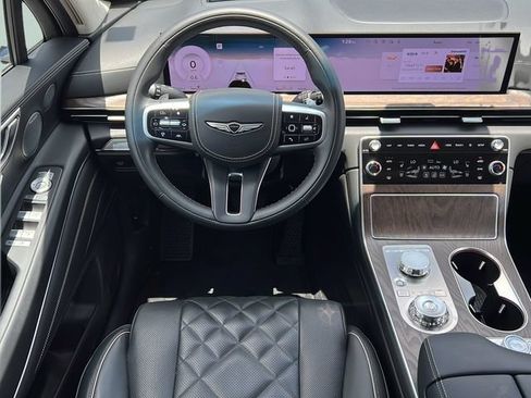 Certified 2025 Genesis GV80 3.5T Prestige AWD/4WD image 12