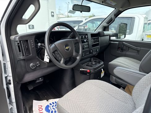 New 2024 Chevrolet Express 3500 w/ Power Convenience Package image 13