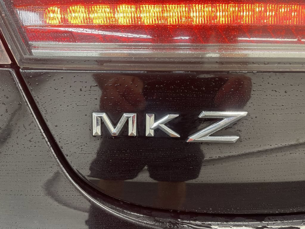 Used 2020 Lincoln MKZ FWD image 23