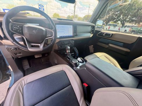 Used 2022 Ford Bronco Wildtrak AWD/4WD image 12
